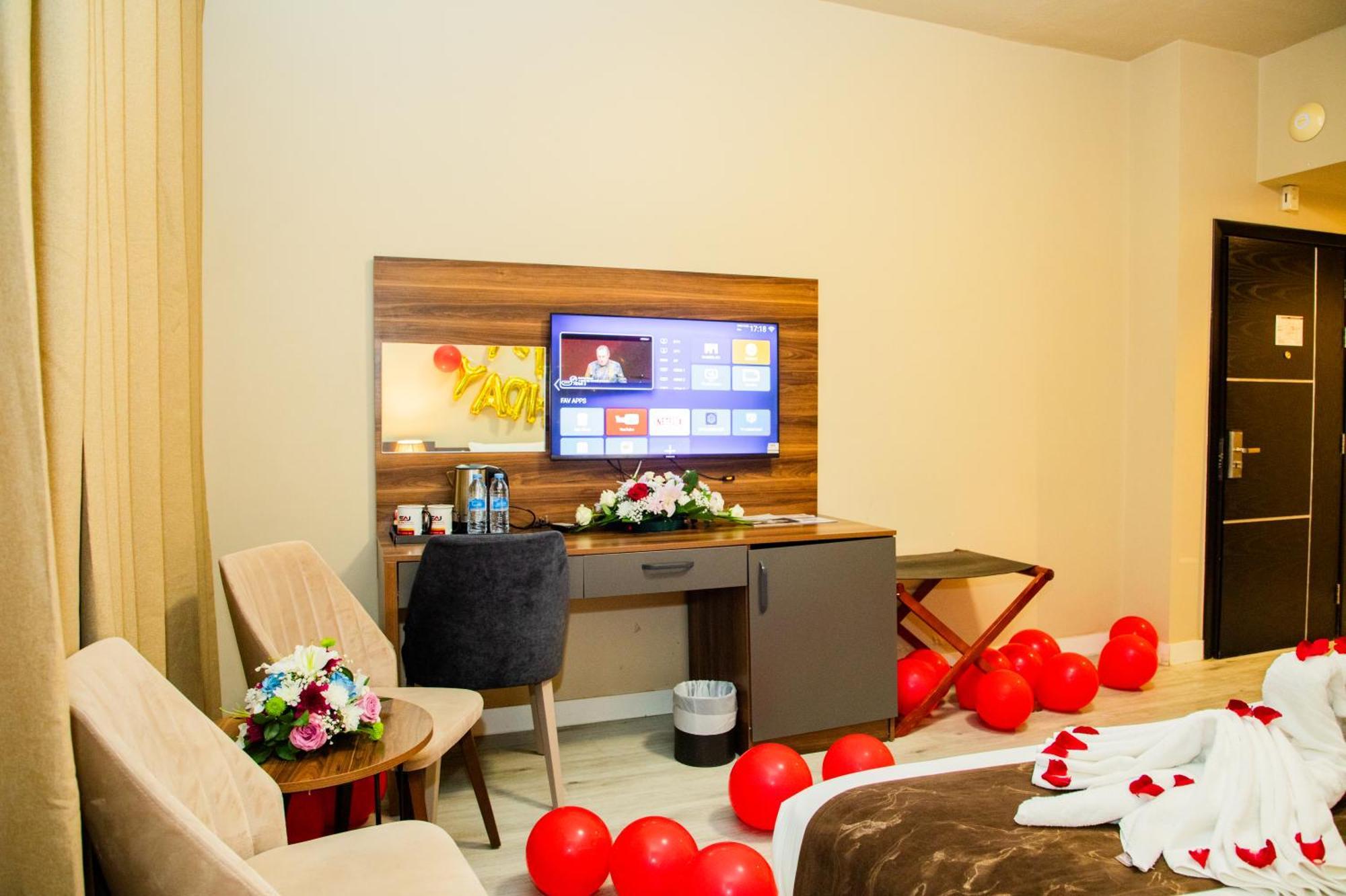 The Saj Hotel アジュマーン エクステリア 写真