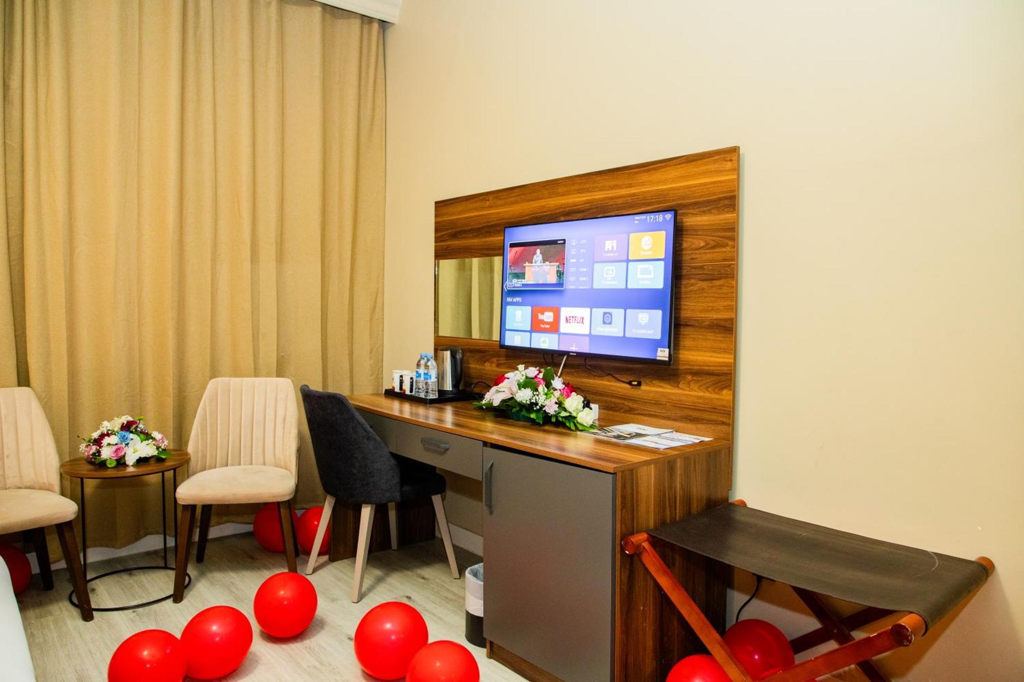 The Saj Hotel アジュマーン エクステリア 写真